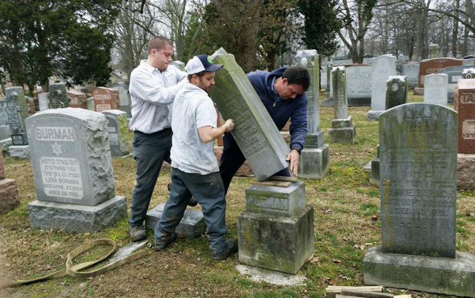 American Muslims and Jews show solidarity in the face of hate