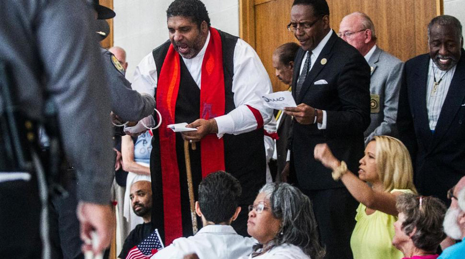 Rev. Barber among 32 arrested for demanding healthcare