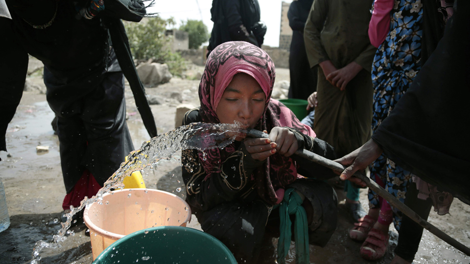 Humanitarian crisis in Yemen; cholera count reaches 500,000