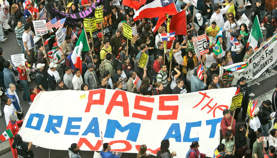 Laborers, Asian-Pacific workers urge straight Dream Act OK