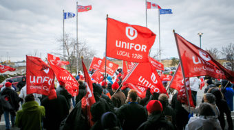 Canadian labor movement splits; membership raids underway