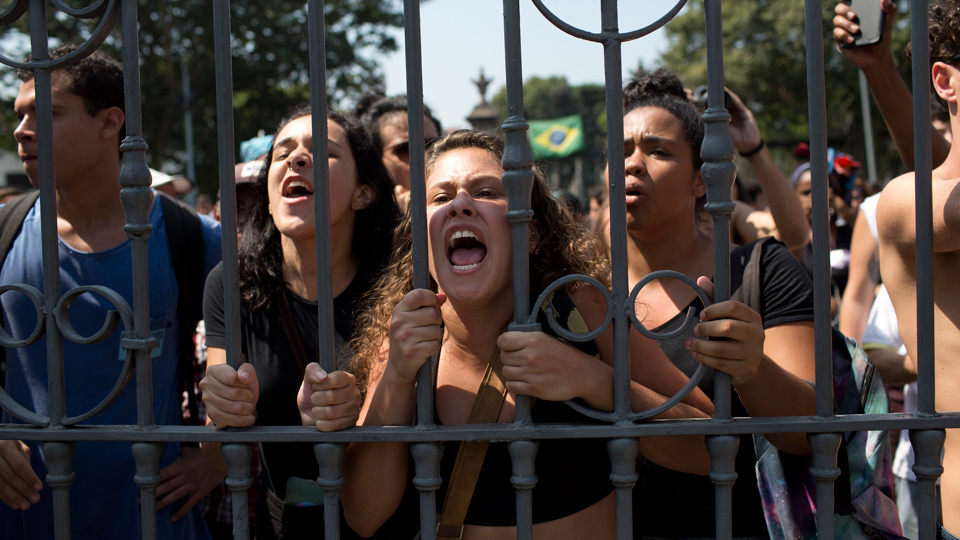 Brazil’s National Museum burns, millions of artifacts reportedly destroyed