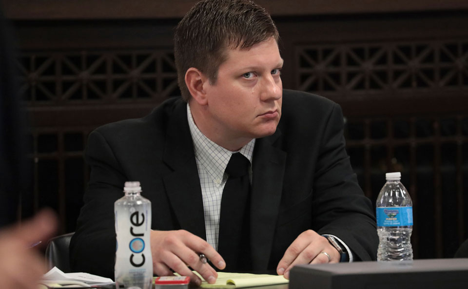 “Gasping for air”: Deputy recounts Laquan McDonald’s final moments