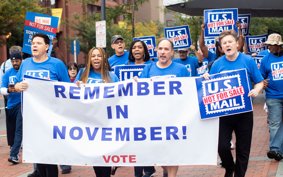 Unionists, allies rally against Trump Postal Service privatization scheme