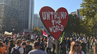Hundreds of thousands march in Berlin against the right wing