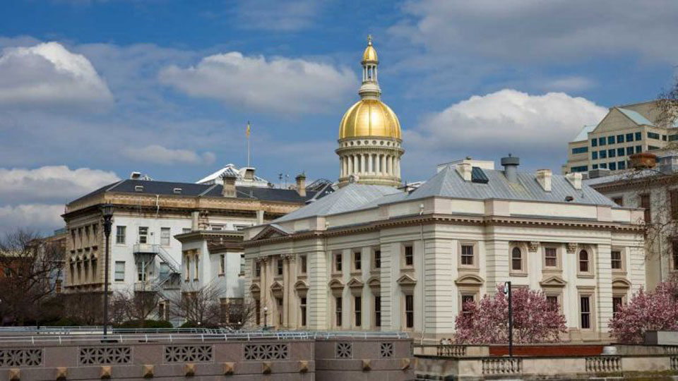 New Jersey hikes state minimum wage to $15 by 2024