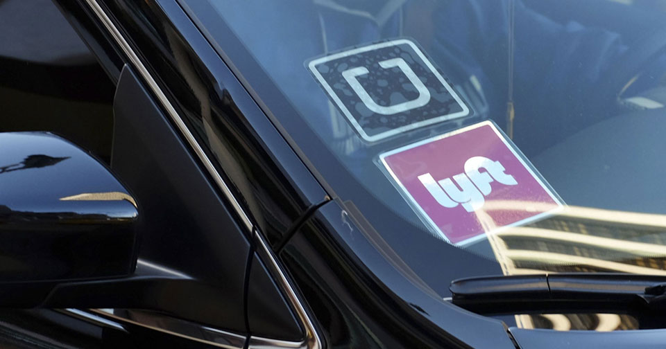 Uber and Lyft drivers are employees, not contractors, new California bill says