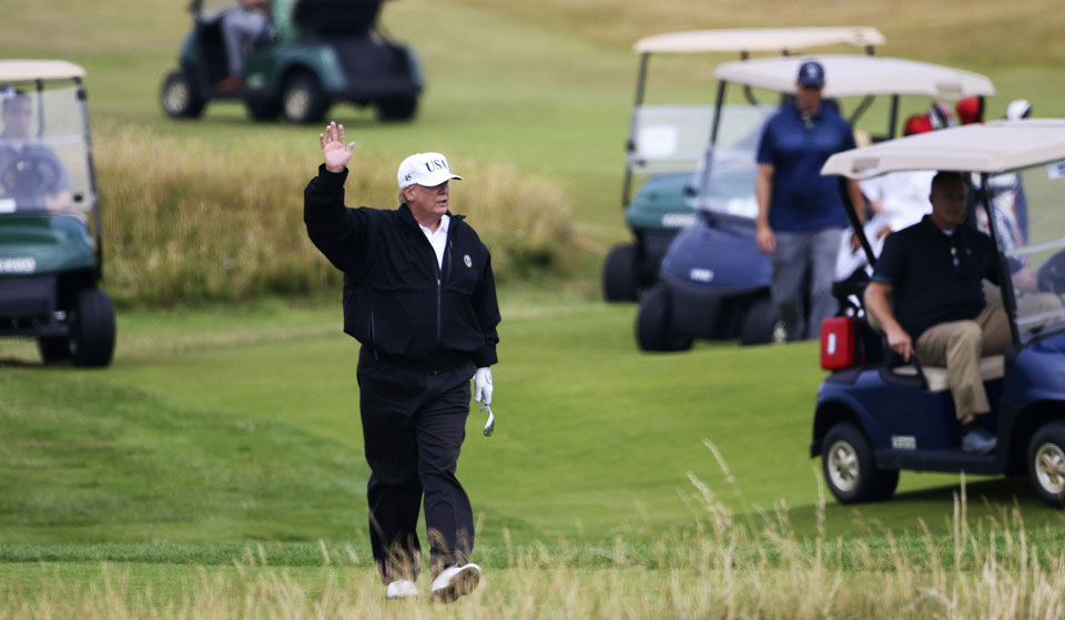 Commander in Cheat? New book recounts golf misdeeds by Trump