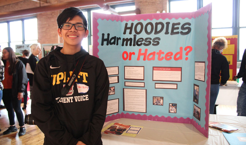 Chicago teens overturn high school hoodie ban
