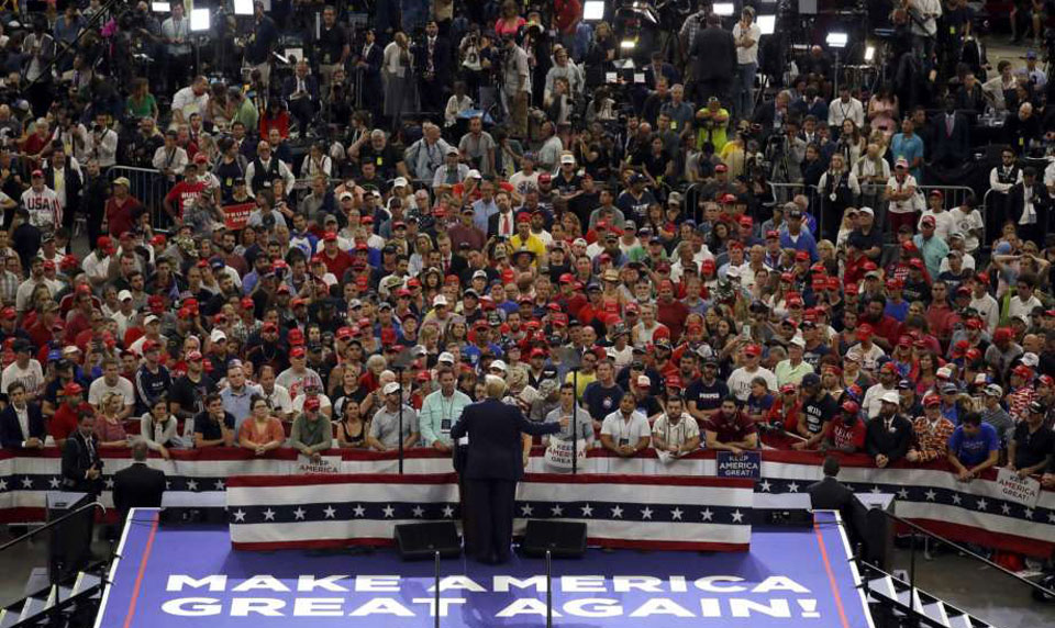 Trump blasts free press, political opponents at his campaign kick-off