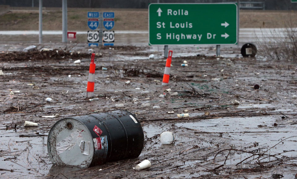 Trickle-down pollution: The waterways from Chicago to New Orleans