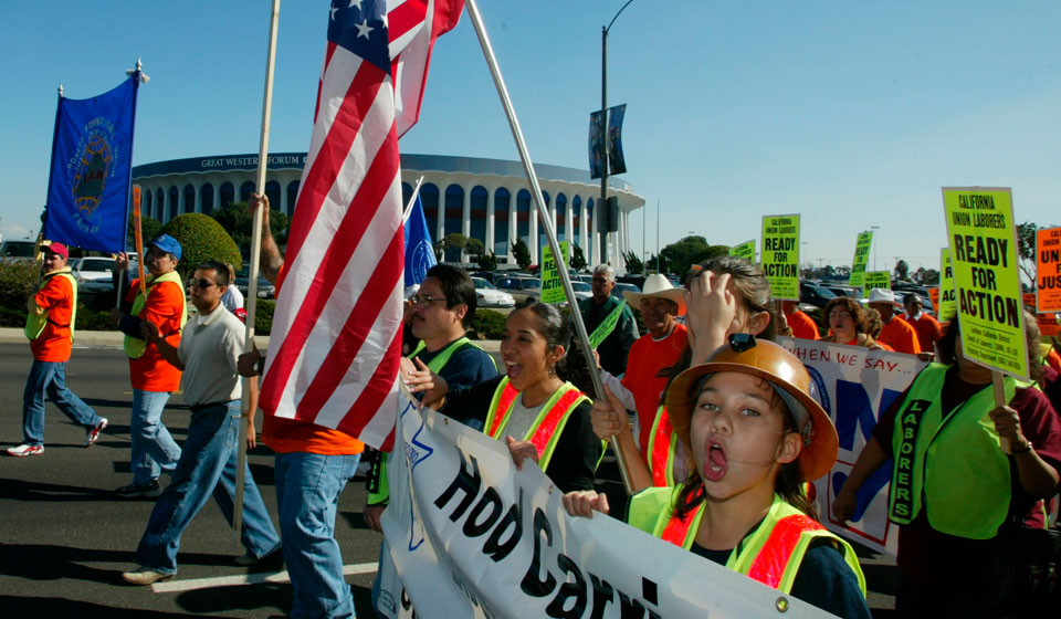 Supermarket strike: Southern California grocery workers poised to walk off the job