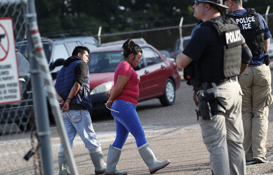 Immigrant workers terrorized in Mississippi raids while Trump was in El Paso