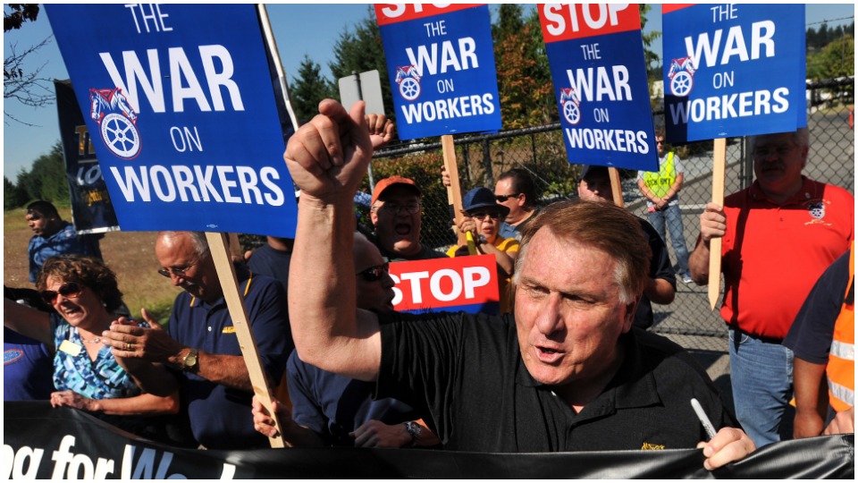 On pensions and other issues, Democratic hopefuls disappoint Teamsters’ Hoffa—so far