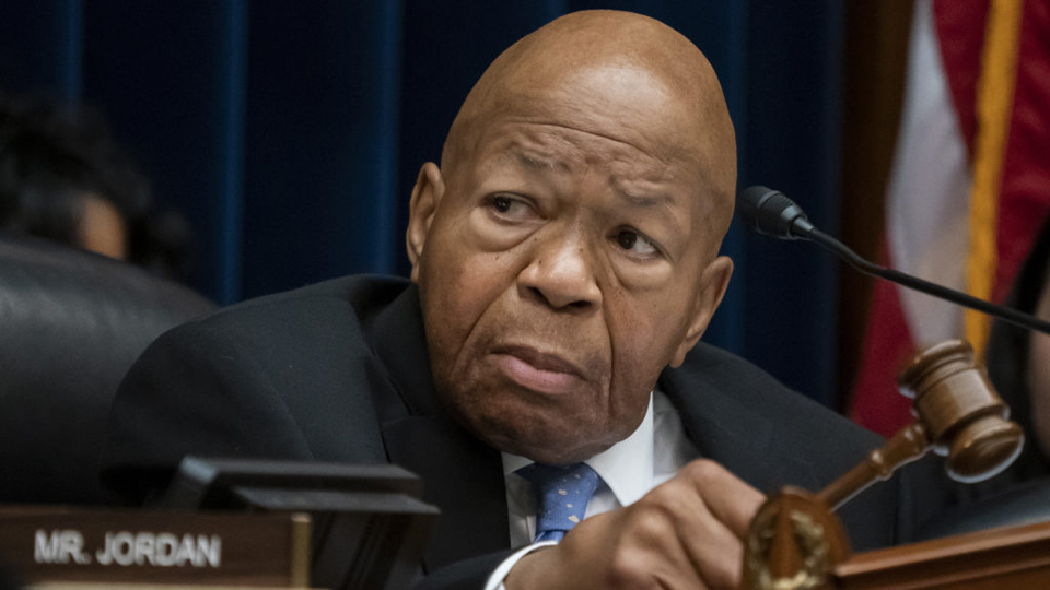 Key impeachment panel chair Cummings dies at 68; Probe goes on
