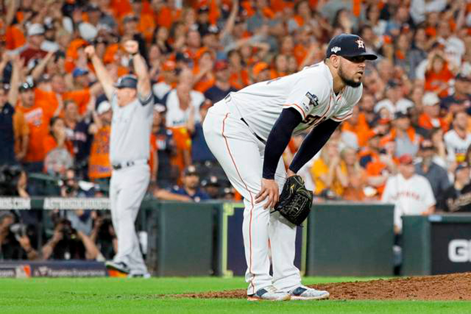 Astros GM apologizes after hurling taunts at female reporters, MLB says it will investigate