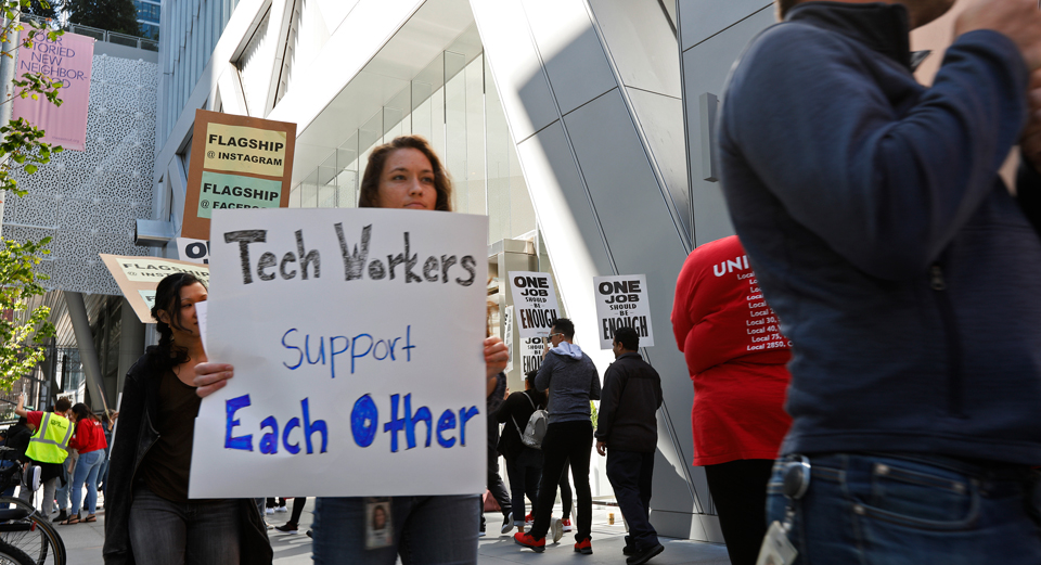 In high-tech breakthrough, workers at Google contractor vote to join union