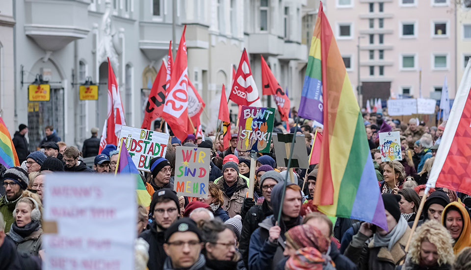 Right wing violence in Germany is met by determined resistance
