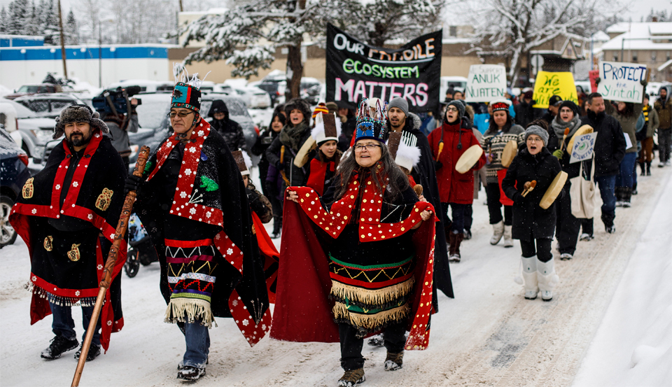 Business interests pressure Trudeau to crush Indigenous anti-pipeline protests