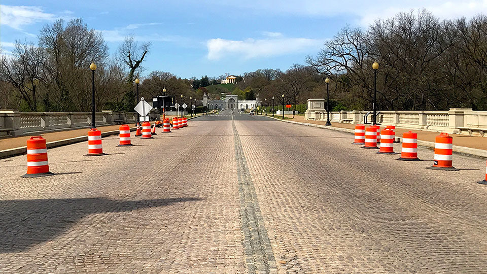 Una Plaga de Incompetencia