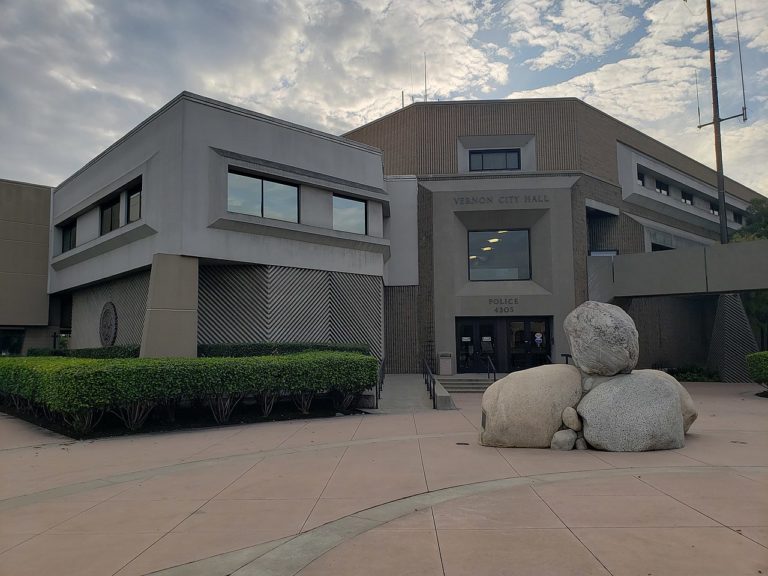 Smithfield’s Farmer John food factory and others hit with COVID19 in L