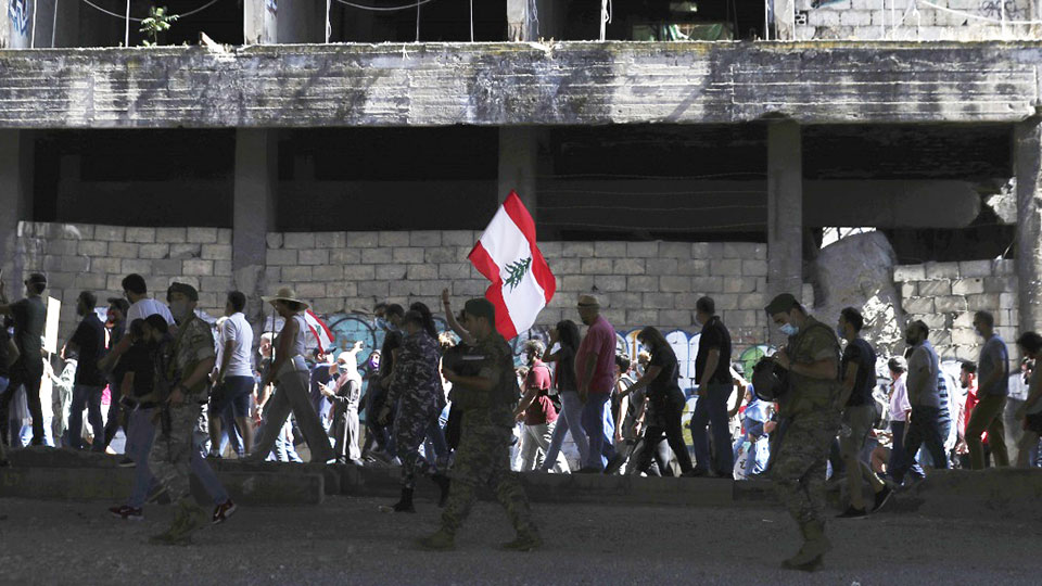 Huge anti-government protests sweep Lebanon