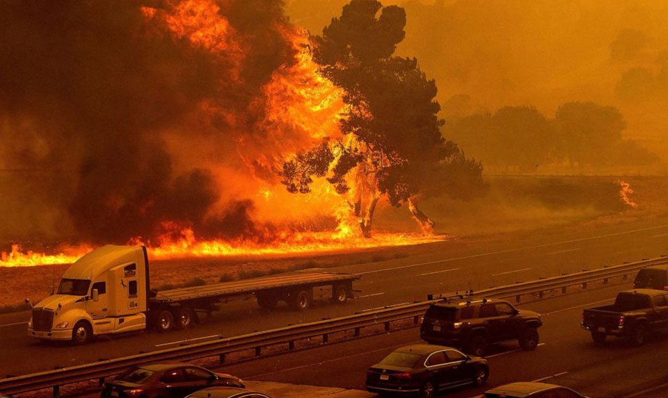 California wildfires torch 10,000 acres in a single day