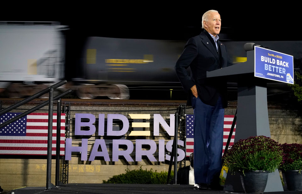 All aboard to defeat Trump: Biden train tour in Pennsylvania steel country