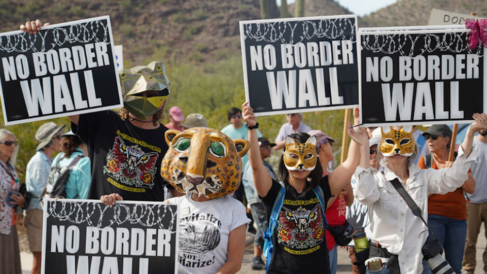 El muro tiene que caer: Biden tiene que restaurar la frontera con urgencia