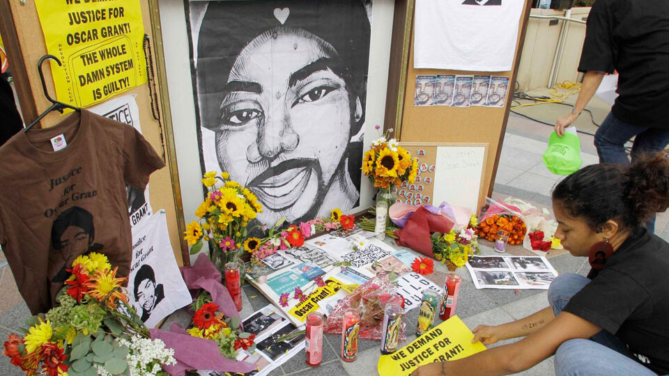 Pressure grows to charge 2nd officer in shooting of Oscar Grant