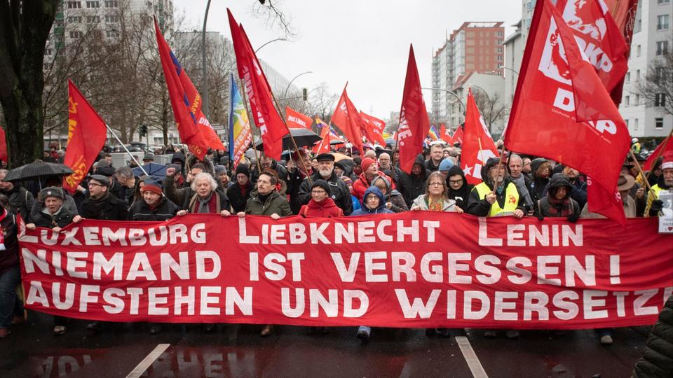 German communists hit out at police brutality on Rosa Luxemburg march