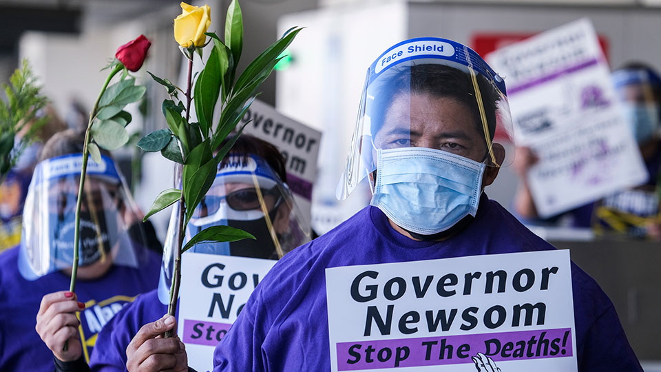 Calif. essential workers and supporters call for extended COVID-related sick leave