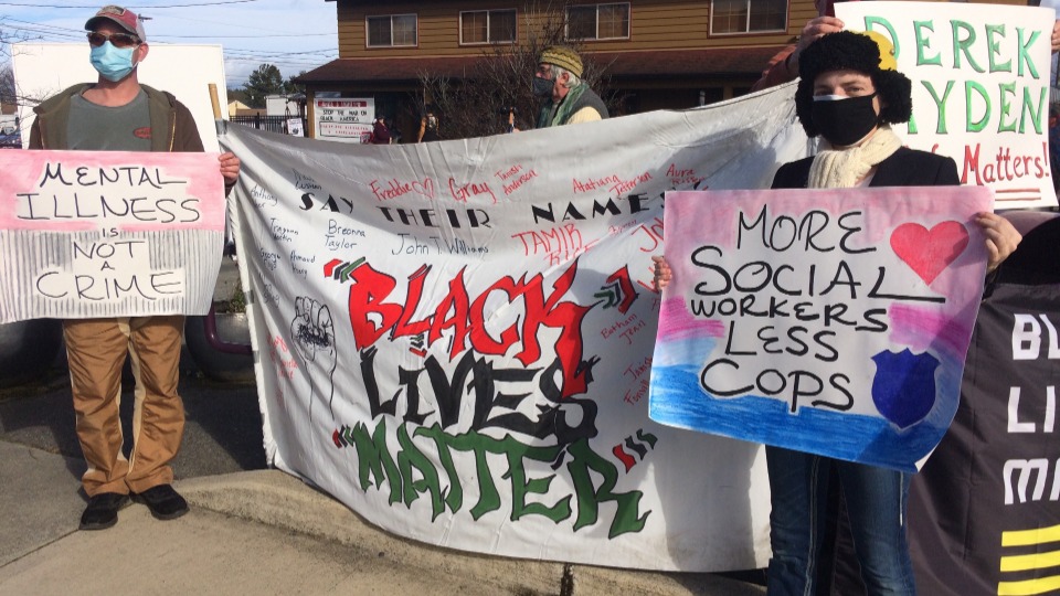 Black Lives Matter vigil mourns Derek Hayden, shot by Seattle police