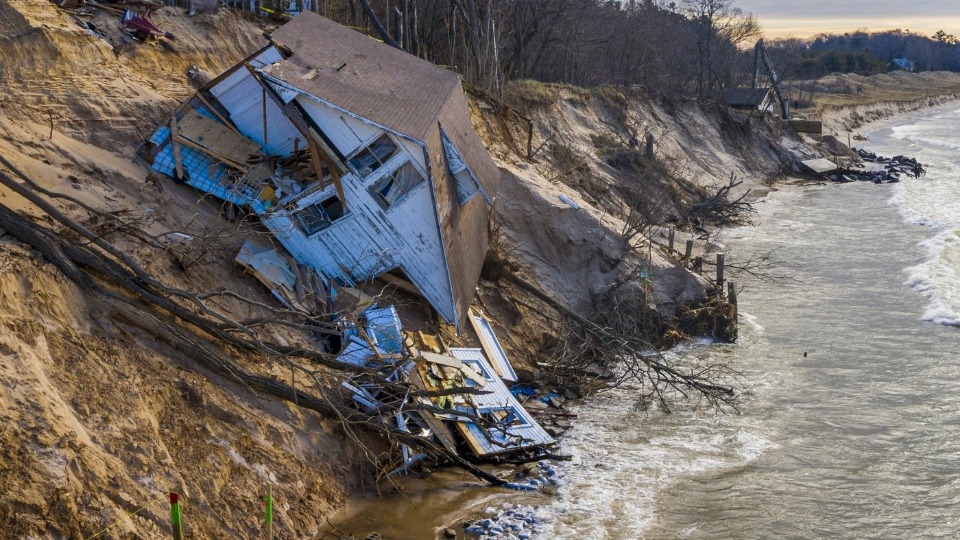 Great Lakes and St. Lawrence climate change damage bill hits $2 billion