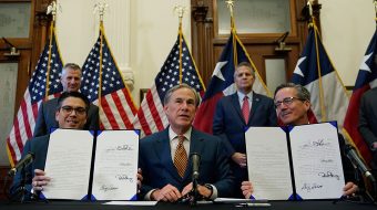 Energy industry showers Texas politicians with cash after weak regulation bills pass