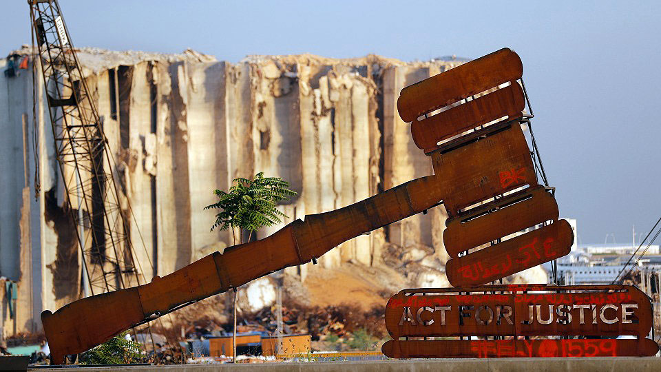 Right-wing militia brutally attack Lebanese protesters on port explosion anniversary