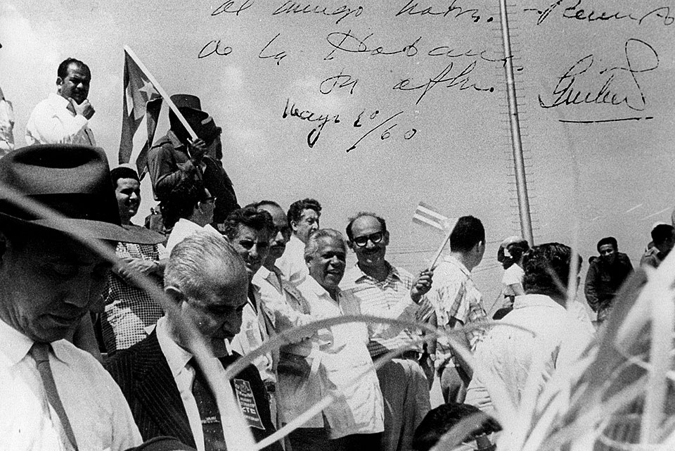 Nicolás Guillén llama ‘naziparaíso’ a la hegemonía de EEUU hace 57 años