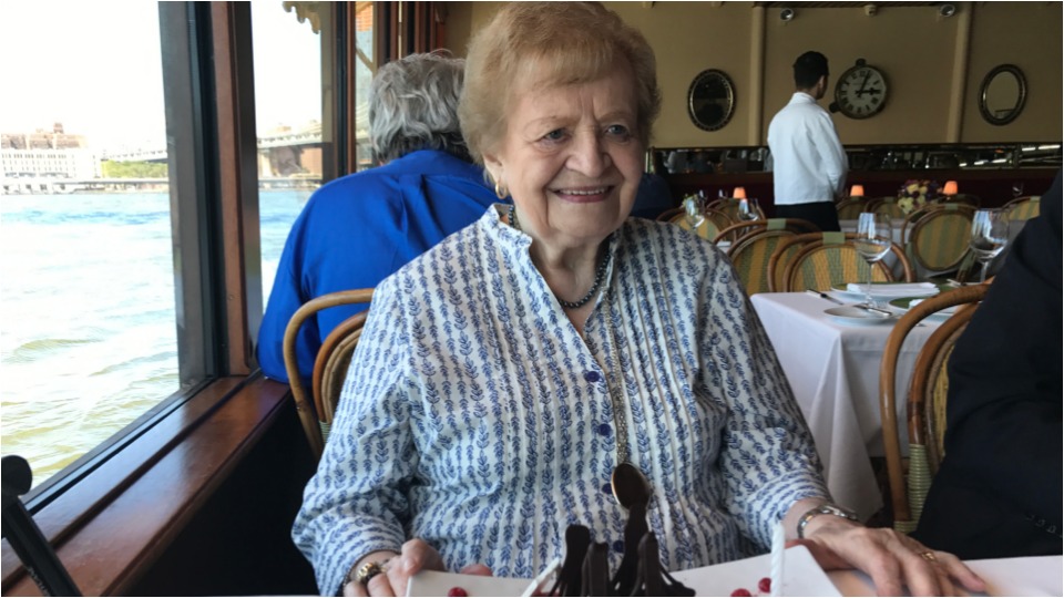Ursula Wojcik, 97 ans – Mère qui a vécu pour ses enfants et un monde meilleur