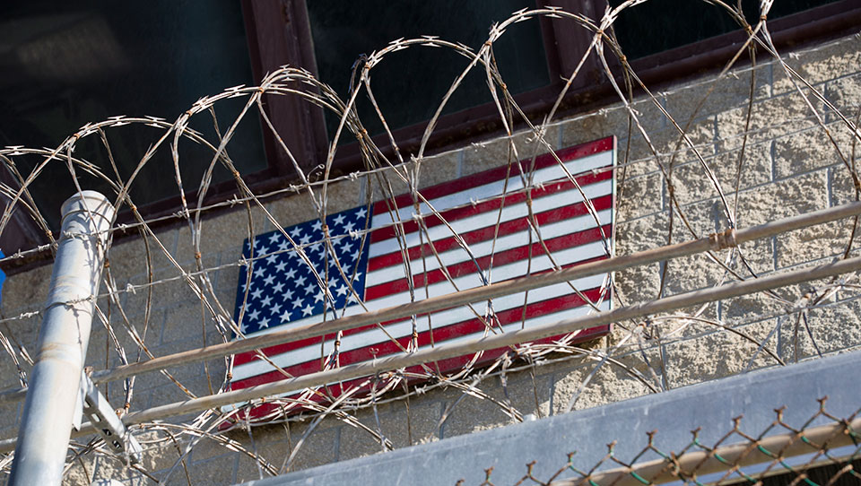 Expertos de ONU condenan abusos en ilegal base de Guantánamo