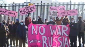 Protesters at White House condemn U.S. push for war with Russia