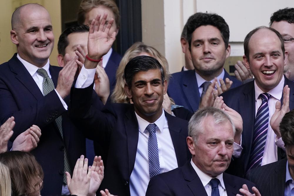 British Conservatives make multimillionaire Rishi Sunak prime minister; unions demand fresh elections