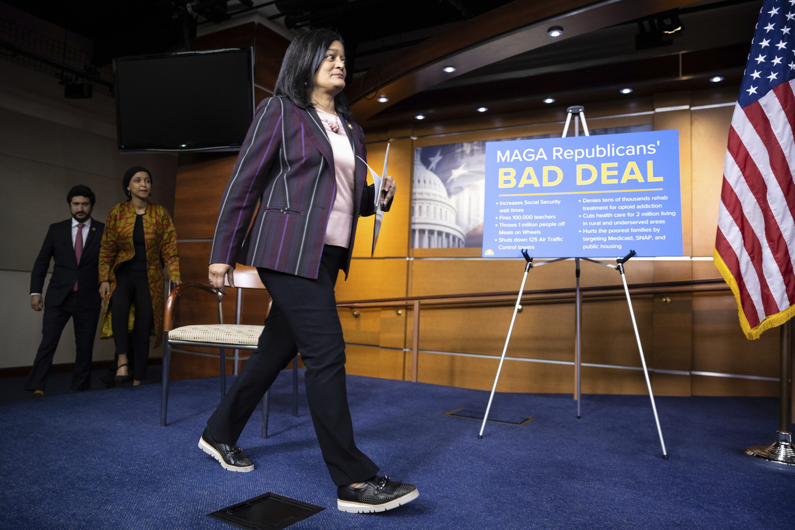 Are lawmakers close to a deal to raise the debt limit?