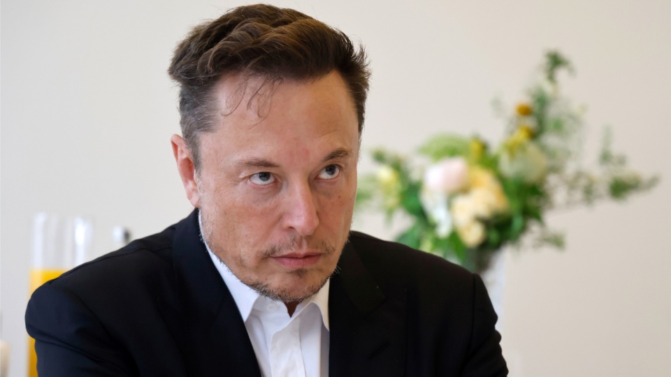 Why anti-worker Musk pushed anti-woke DeSantis on Twitter