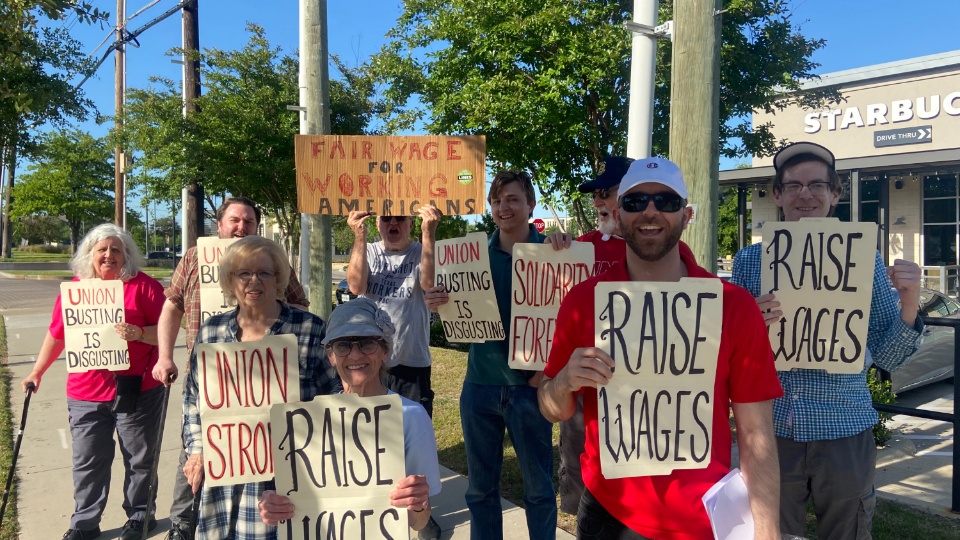 Dallas activists revive 1934 Teamsters tactic with ‘flying pickets’ at Starbucks stores