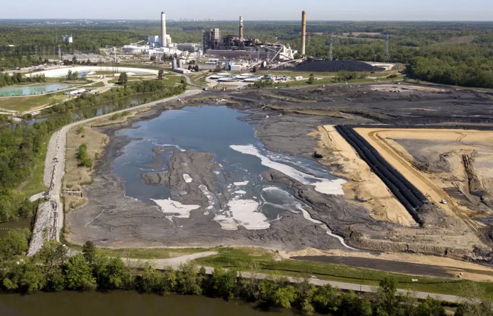 EPA rule would force clean-up of toxic coal ash dumped in landfills, ponds near power plants