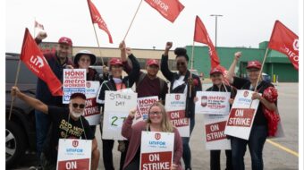 Metro grocery workers in Toronto end strike after winning back ‘hero pay’