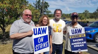 Trabajadores en huelga en el centro de distribución de repuestos de GM: por qué hacen piquetes