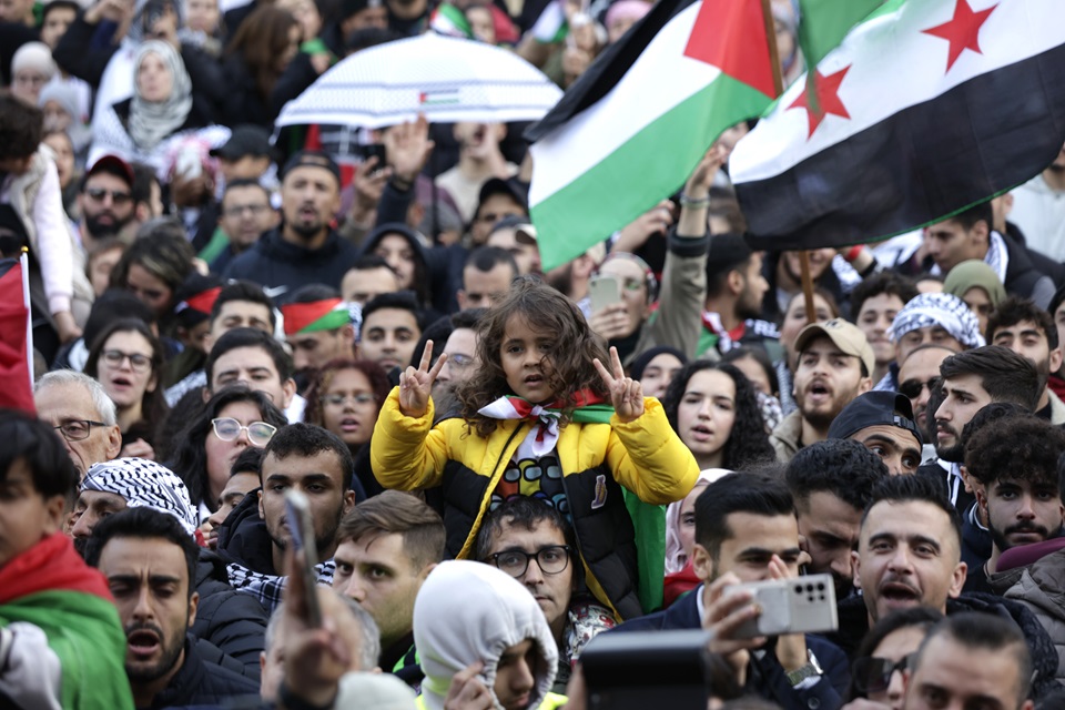 Belgian port workers refuse to load weapons bound for Israel