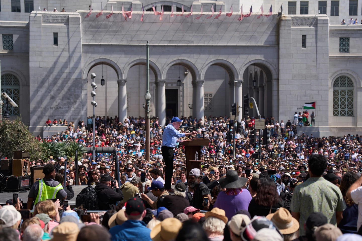 AOC, Sanders, Baez, Neil Young, rock the free world at L.A. ‘Bernie ...