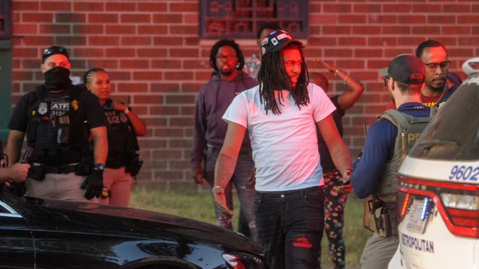 Racial fuse: Trump wants to start a fire with D.C. military takeover